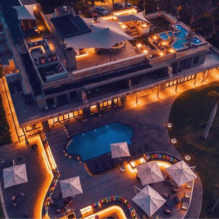 스카이 빌라 부티크 호텔 플레튼버그 베이 외부 사진 Aerial view of the hotel